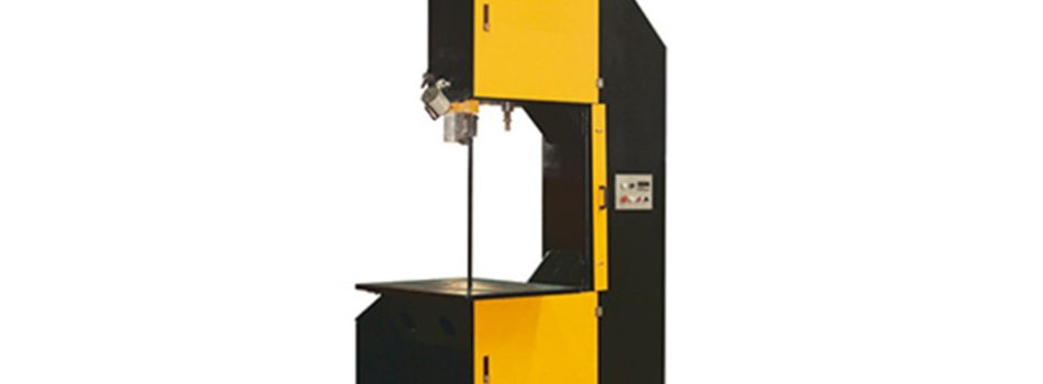 V-700F
